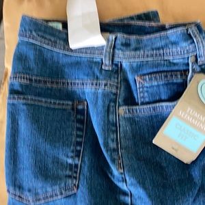 Tummy skimming jeans
